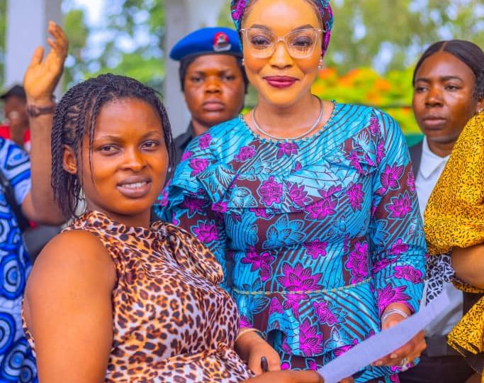 Enugu Governor's Wife Enrolls 1,701 Expectant Mothers on Health Insurance, Launches  Mama Care Initiative – Tomorrow is Here!